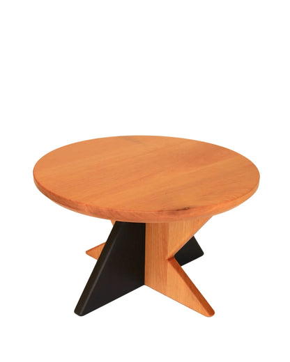 Mesa de centro de madera maciça.