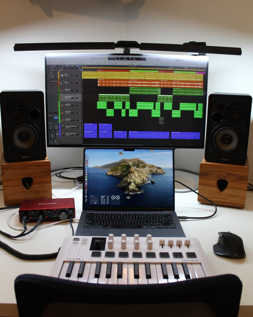 Suporte para monitor de áudio