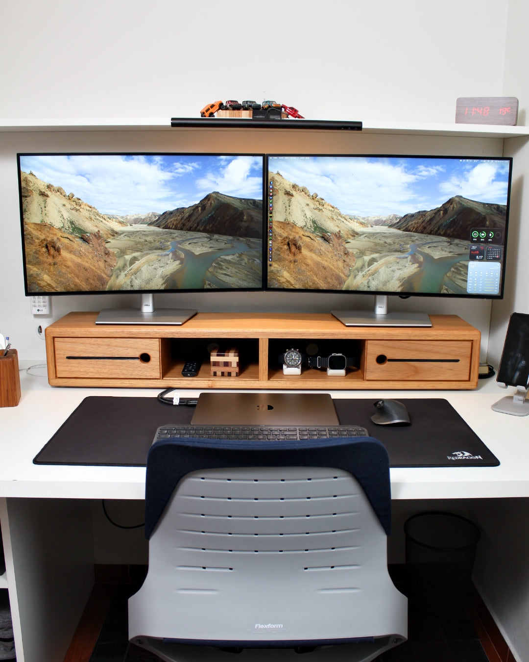 Suporte para dois Monitores em Madeira